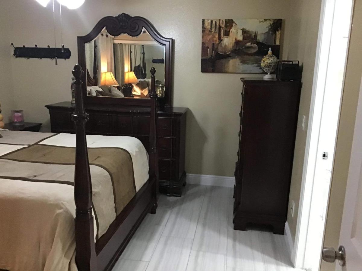 Mary'S Luxury House Villa Tampa Luaran gambar