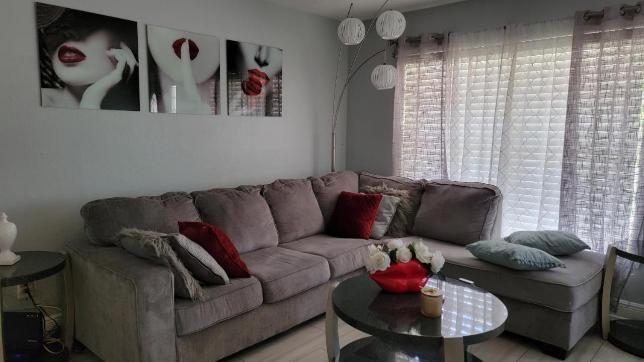 Mary'S Luxury House Villa Tampa Luaran gambar
